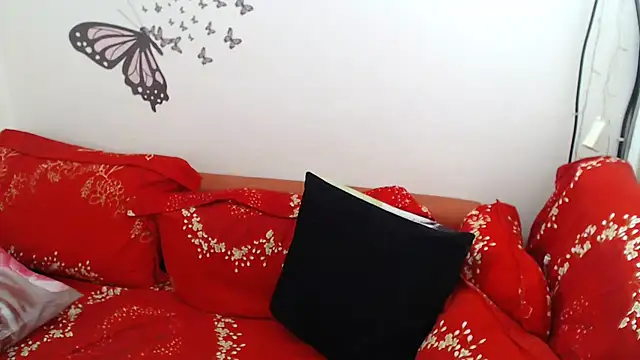 LadyHellene online show from 01-20-25, 08:52