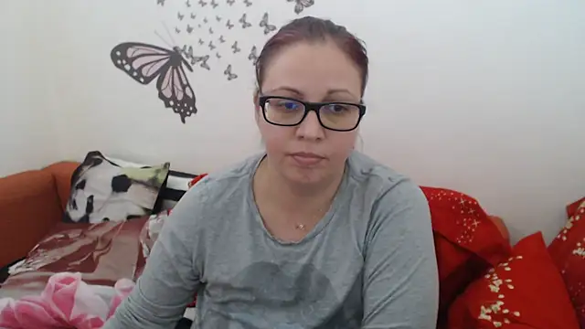 LadyHellene online show from 02-16-25, 01:27