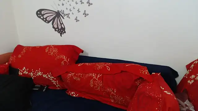 LadyHellene online show from 03-11-25, 06:32