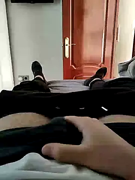 Snapshot of TuBBpollon chatting on 01-08-25, 09:21 TuBBpollon online show from 01-08-25, 09:21