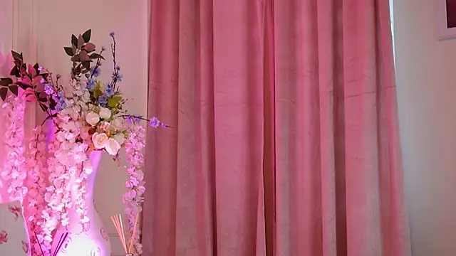 Amberseyes online show from 07-15-26, 12:10