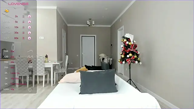 sailorrmoon online show from 12-31-24, 12:57