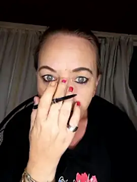 Kimmyb777 online show from 04-17-26, 03:48