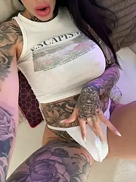 MeganWitch online show from 04-24-26, 08:28