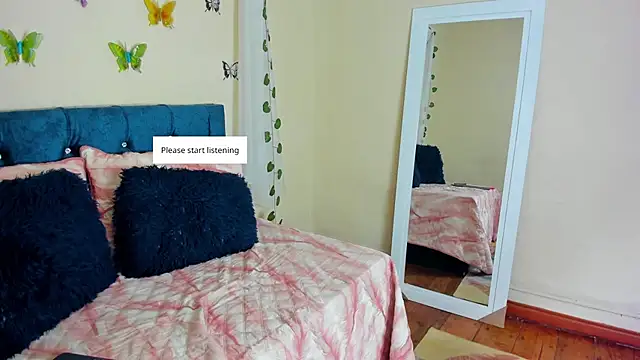 cristalwalker   online show from 09-16-25, 11:44