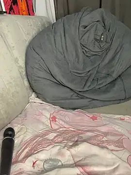 Lola Hale online show from 03-29-26, 06:08