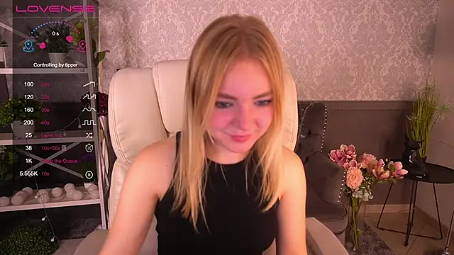 Snapshot of EmilySunshineS chatting on 12-03-24, 05:09 EmilySunshineS online show from 12-03-24, 05:09