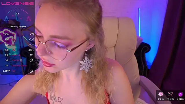 Snapshot of EmilySunshineS chatting on 01-03-25, 09:47 EmilySunshineS online show from 01-03-25, 09:47