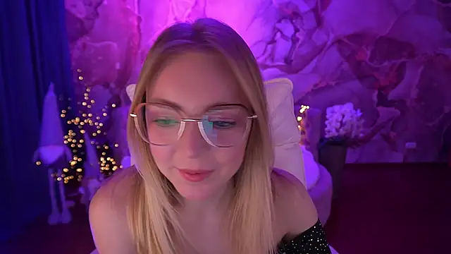 Snapshot of EmilySunshineS chatting on 01-16-25, 08:57 EmilySunshineS online show from 01-16-25, 08:57