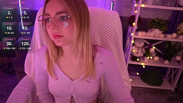 Snapshot of EmilySunshineS chatting on 01-19-25, 12:38 EmilySunshineS online show from 01-19-25, 12:38