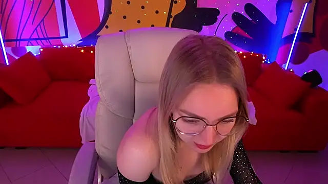 Snapshot of EmilySunshineS chatting on 01-19-25, 09:34 EmilySunshineS online show from 01-19-25, 09:34