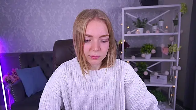 Snapshot of EmilySunshineS chatting on 09-30-25, 06:29 EmilySunshineS online show from 09-30-25, 06:29