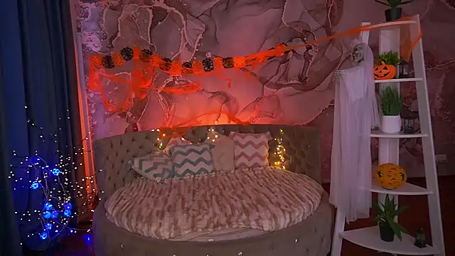 Snapshot of EmilySunshineS chatting on 10-29-25, 07:21 EmilySunshineS online show from 10-29-25, 07:21