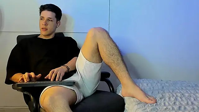 Snapshot of Adan_rivas_ chatting on 02-01-25, 01:23 Adan rivas online show from 02-01-25, 01:23