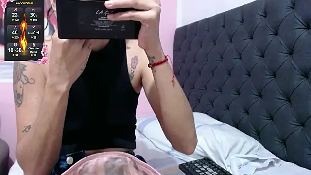  candy jade  online show from 02-05-25, 11:44