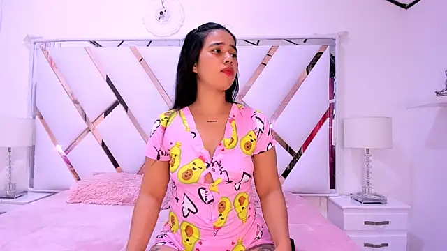 Snapshot of naughty__sara chatting on 02-12-25, 11:18 naughty  sara online show from 02-12-25, 11:18