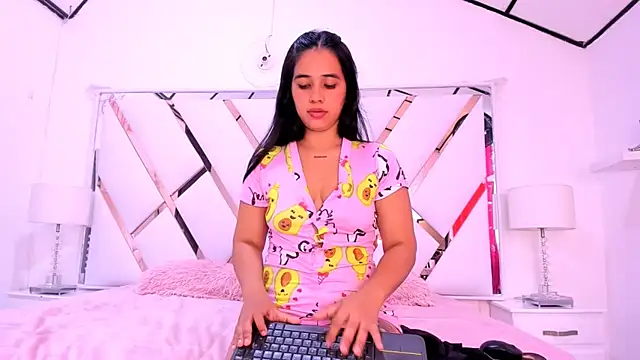 Snapshot of naughty__sara chatting on 02-12-25, 02:21 naughty  sara online show from 02-12-25, 02:21