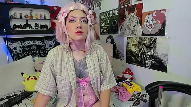 Snapshot of AuroraChann chatting on 03-08-25, 09:40 AuroraChann online show from 03-08-25, 09:40