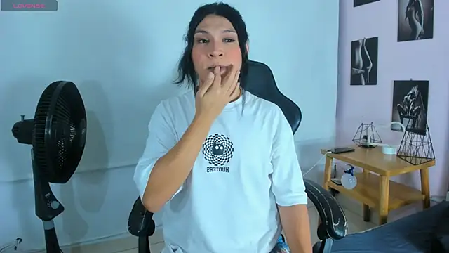 miavalentinaaa online show from 03-10-25, 12:29