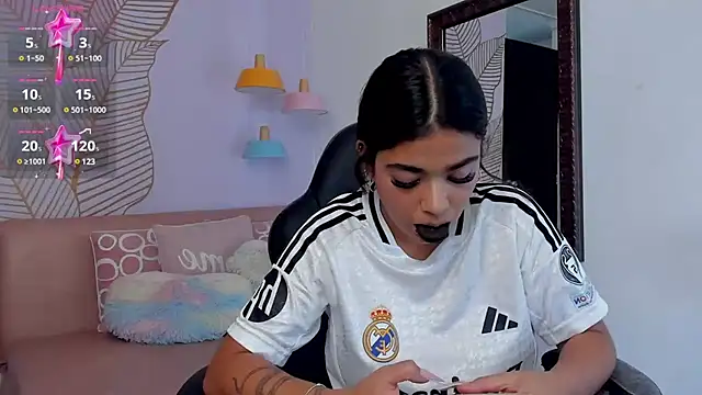 GiaFu online show from 01-22-25, 05:49