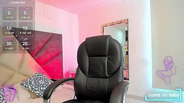 GiaFu online show from 11-25-25, 05:35