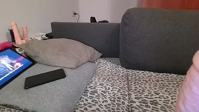 Snapshot of KarolinaReaper chatting on 12-15-24, 05:31 KarolinaReaper online show from 12-15-24, 05:31