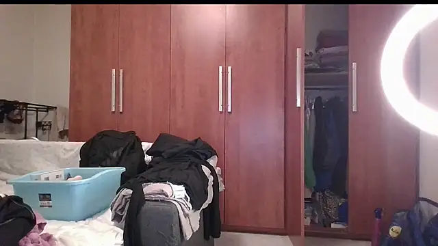 Snapshot of KarolinaReaper chatting on 03-07-25, 08:33 KarolinaReaper online show from 03-07-25, 08:33