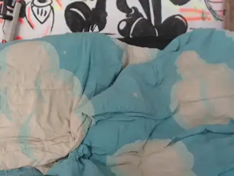 Snapshot of roystonee01 chatting on 09-10-25, 08:20 roystonee01 online show from 09-10-25, 08:20