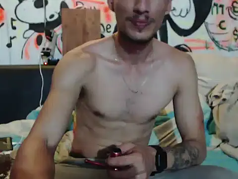 Snapshot of roystonee01 chatting on 09-19-25, 05:42 roystonee01 online show from 09-19-25, 05:42