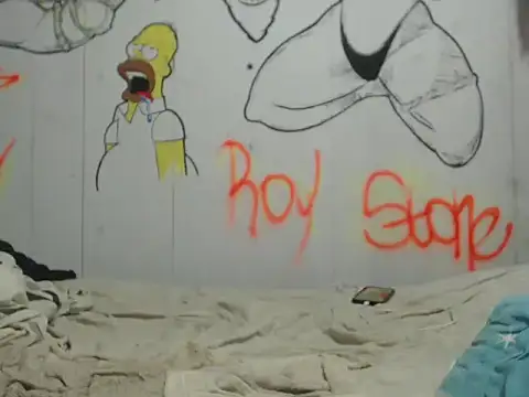 roystonee01 online show from 11-05-25, 03:17