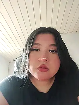 Snapshot of sharyl_24 chatting on 03-21-25, 07:35 sharyl 24 online show from 03-21-25, 07:35