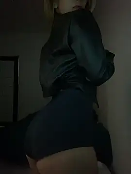 Carolinen online show from 02-06-25, 03:48