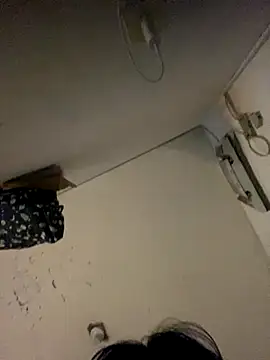 Carolinen online show from 09-21-25, 04:30