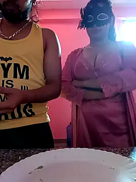 Snapshot of saviverma2024 chatting on 12-17-24, 06:24 saviverma2024 online show from 12-17-24, 06:24