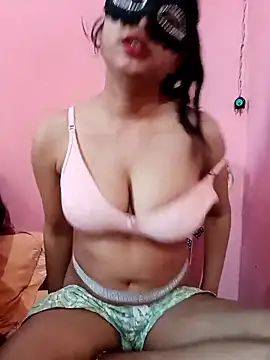 Snapshot of saviverma2024 chatting on 03-05-25, 04:02 saviverma2024 online show from 03-05-25, 04:02