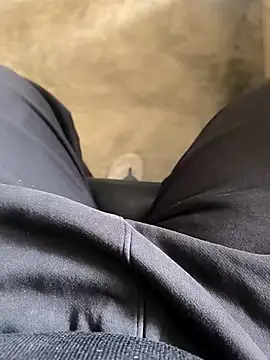 rana9639 1 online show from 02-09-25, 08:22