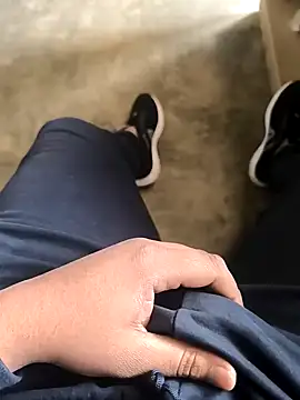 rana9639 1 online show from 02-11-25, 05:26