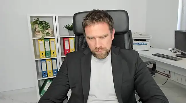 John-E-Dough online show from 12-19-24, 07:18