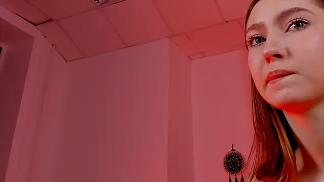 Snapshot of fuunnybunny chatting on 12-19-24, 03:30 fuunnybunny online show from 12-19-24, 03:30