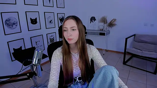 Snapshot of fuunnybunny chatting on 01-03-25, 04:48 fuunnybunny online show from 01-03-25, 04:48