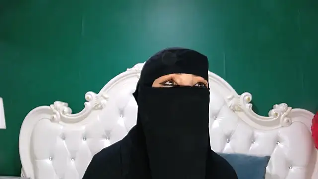 Snapshot of Hajar_Kar chatting on 02-28-25, 05:48 Hajar Kar online show from 02-28-25, 05:48