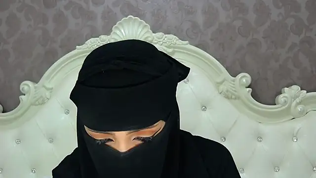 Snapshot of Hajar_Kar chatting on 09-30-25, 08:08 Hajar Kar online show from 09-30-25, 08:08