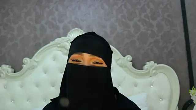 Snapshot of Hajar_Kar chatting on 10-13-25, 07:41 Hajar Kar online show from 10-13-25, 07:41