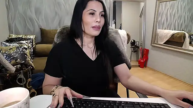 Sara Poison online show from 04-14-26, 02:28