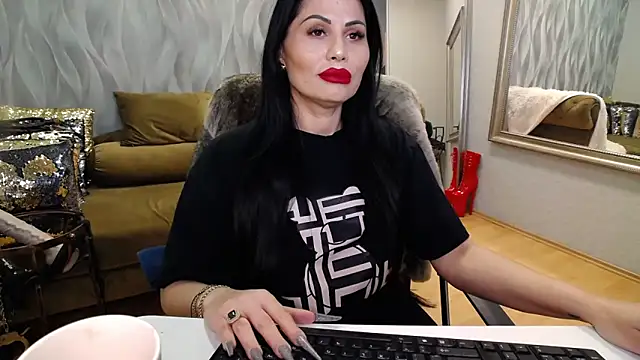 Sara Poison online show from 04-24-26, 02:58