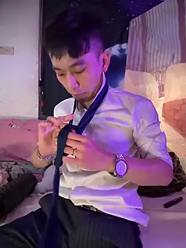 ex199212 online show from 03-12-25, 04:35