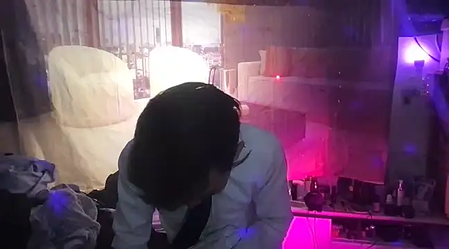 ex199212 online show from 03-20-25, 03:23