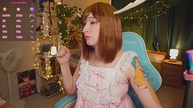 Snapshot of koshkasenpai chatting on 03-11-25, 02:10 koshkasenpai online show from 03-11-25, 02:10