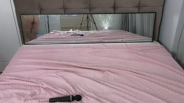 magnificent angel online show from 03-13-25, 10:54