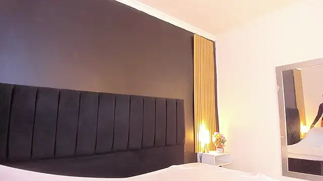 Snapshot of sweetsofia18 chatting on 09-25-25, 11:14 sweetsofia18 online show from 09-25-25, 11:14